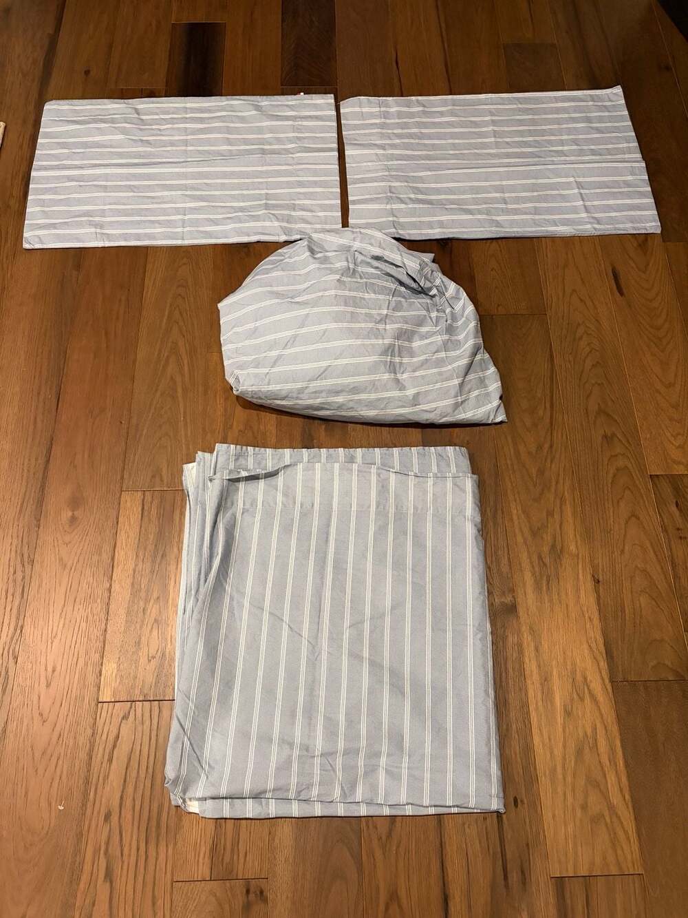 Tommy Hilfiger Queen Size Striped Sheet Set